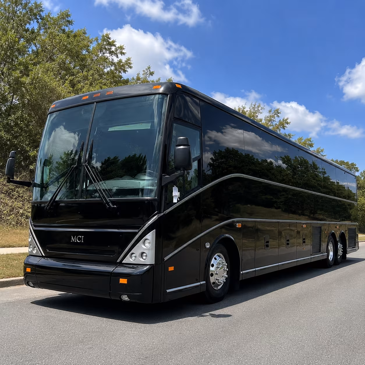 bus rentals for the run out to tybee island shows