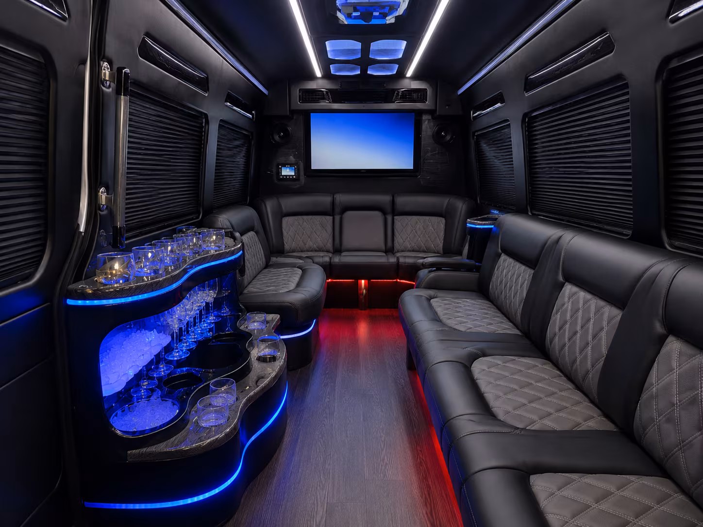 hotel to meeting buses for savannah s downtown corporate district
