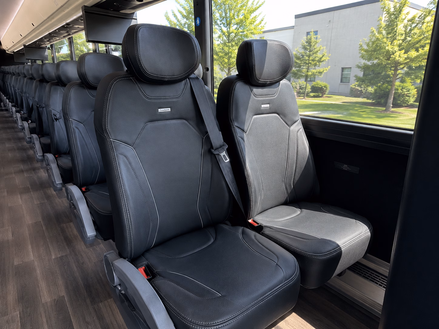 shuttle buses between savannah s historic district hotels and your wedding venue